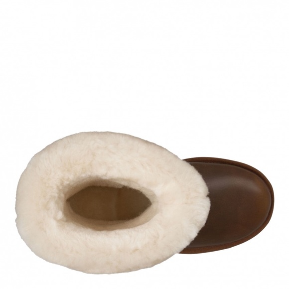 Ugg Australia Shearling Boots with Leather - Picture 3 of 14